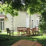 Le Chemin Bed and Breakfast 4*