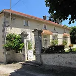 Le Chemin Bed and Breakfast Challignac