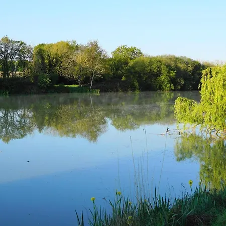 Le Chemin Bed & Breakfast Challignac