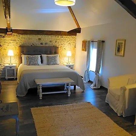 Le Chemin Bed & Breakfast Challignac