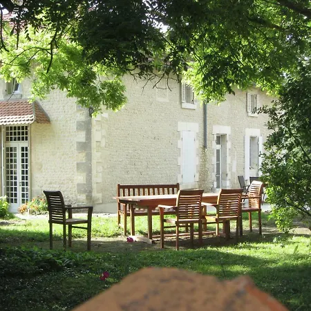 Le Chemin Bed & Breakfast 4*