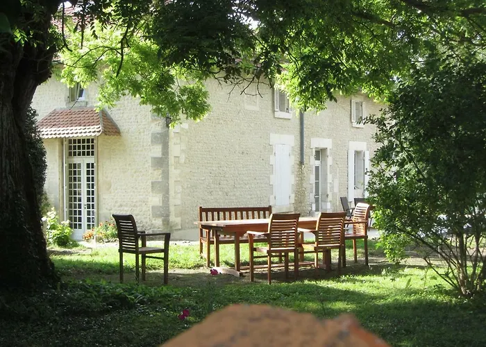 Le Chemin Bed & Breakfast 4*