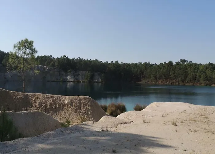 Alojamento de Acomodação e Pequeno-almoço Le Chemin 4*